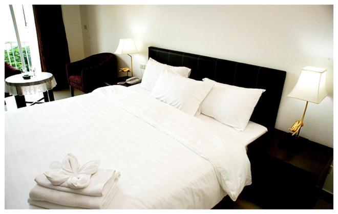 Soi2Inn Pattaya Ngoại thất bức ảnh